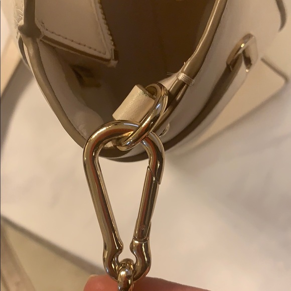 Coach bag! - Picture 8 of 8